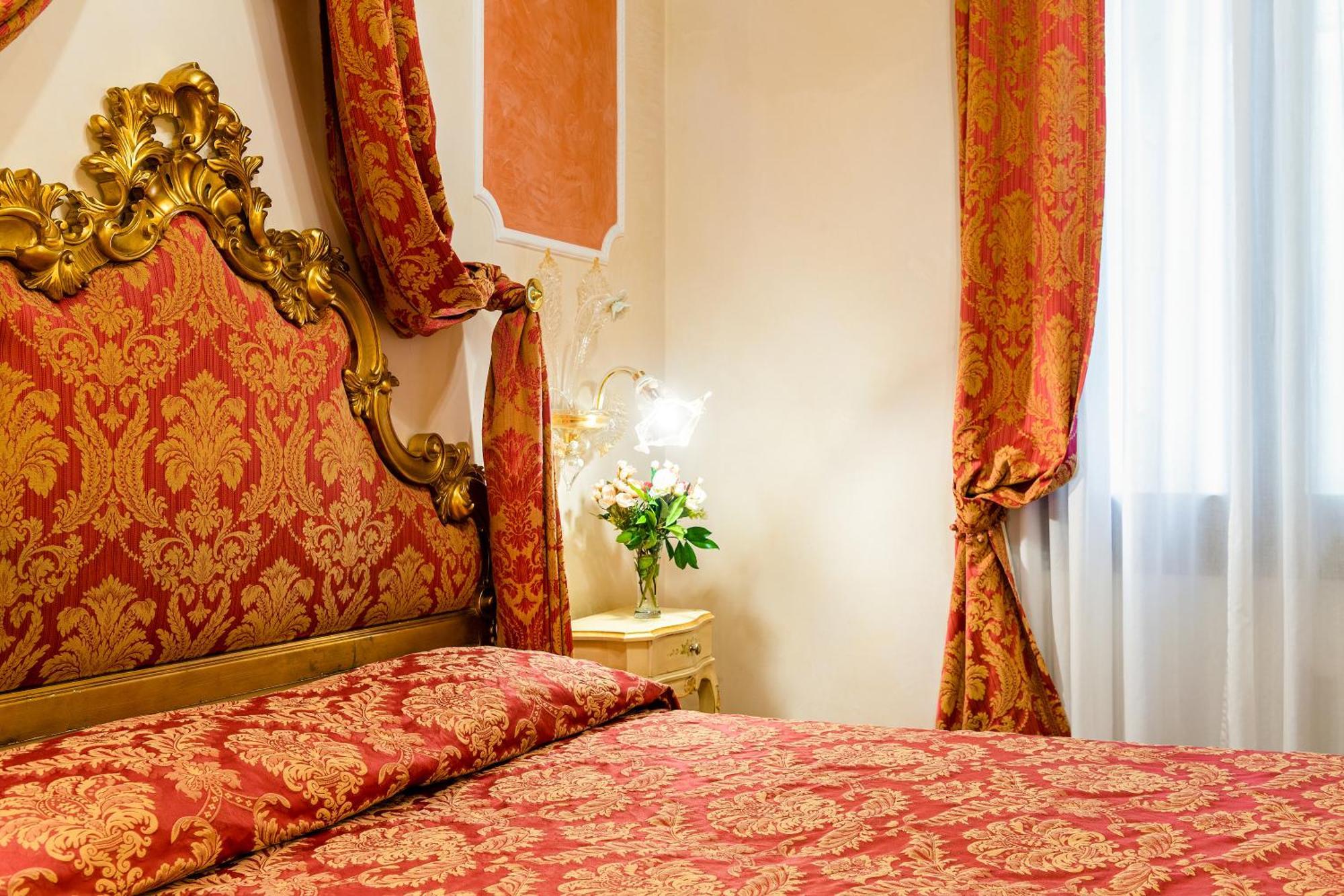 Hotel Al Vagon Venesia Bagian luar foto