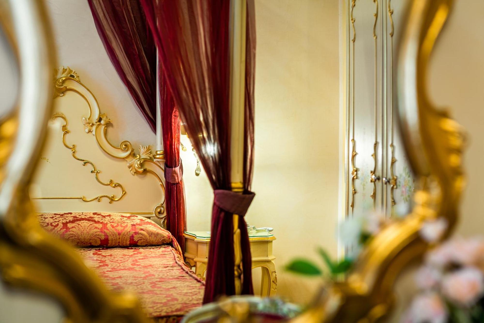 Hotel Al Vagon Venesia Bagian luar foto