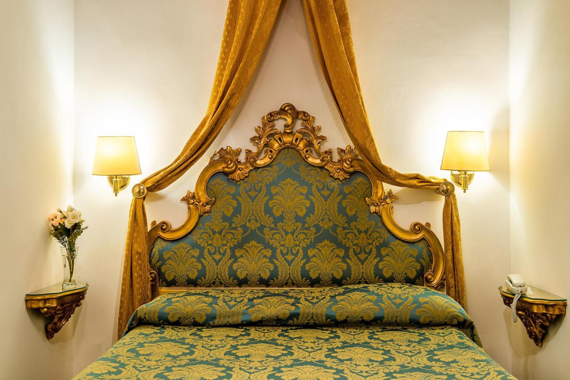 Hotel Al Vagon Venesia Bagian luar foto