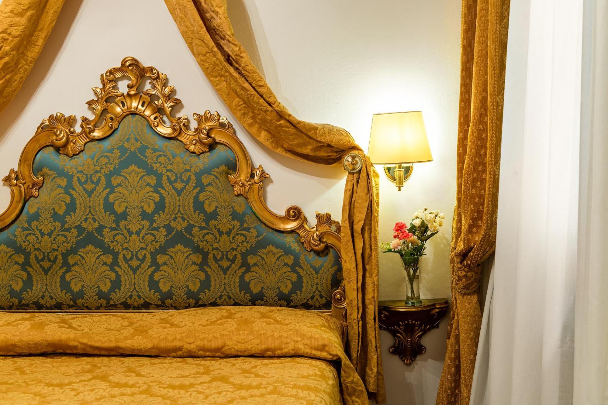 Hotel Al Vagon Venesia Bagian luar foto