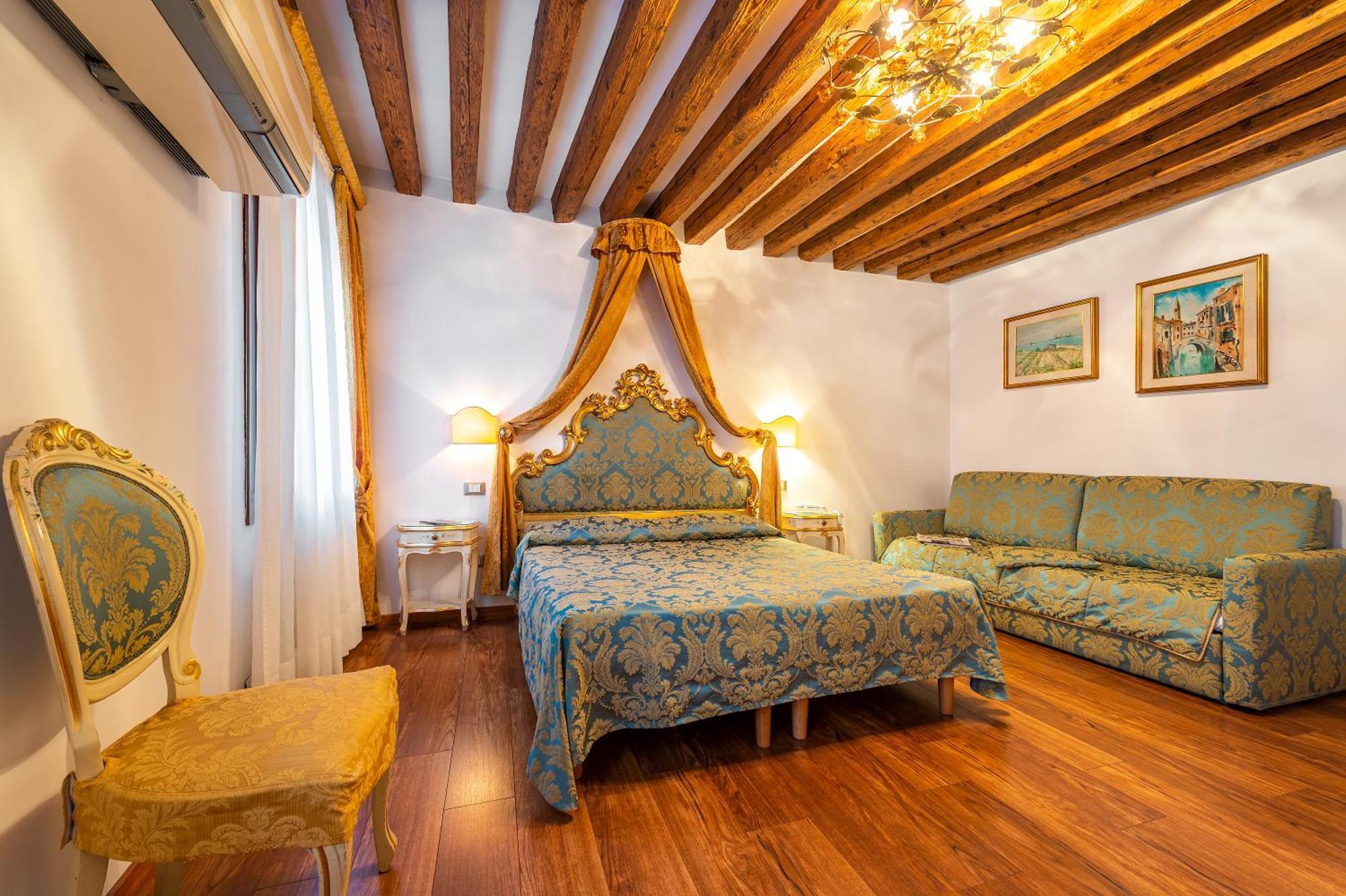 Hotel Al Vagon Venesia Bagian luar foto