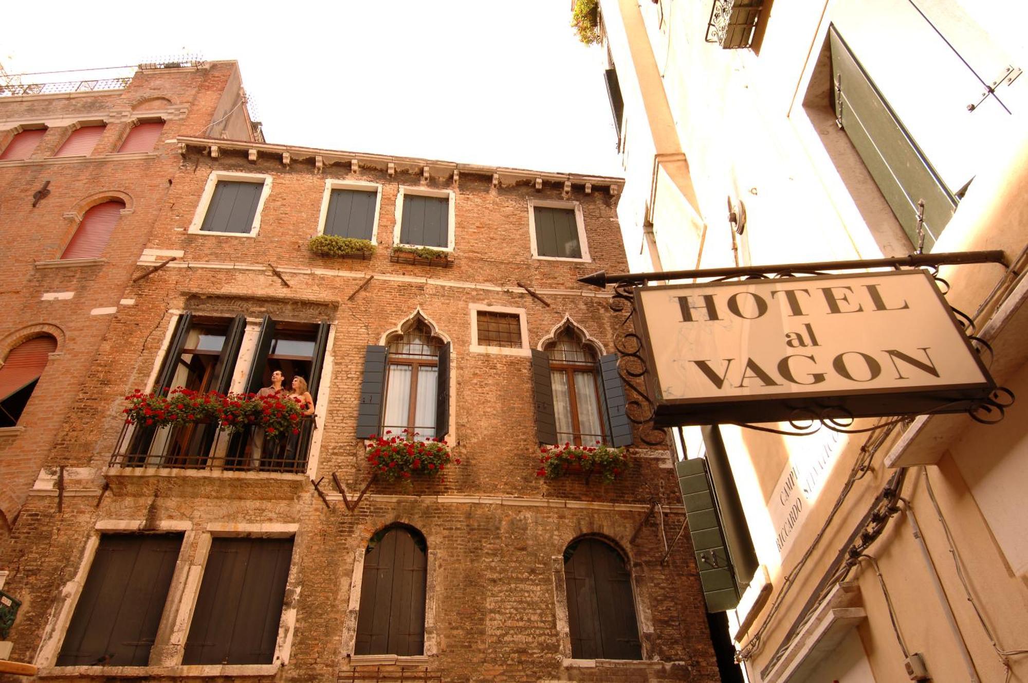 Hotel Al Vagon Venesia Bagian luar foto